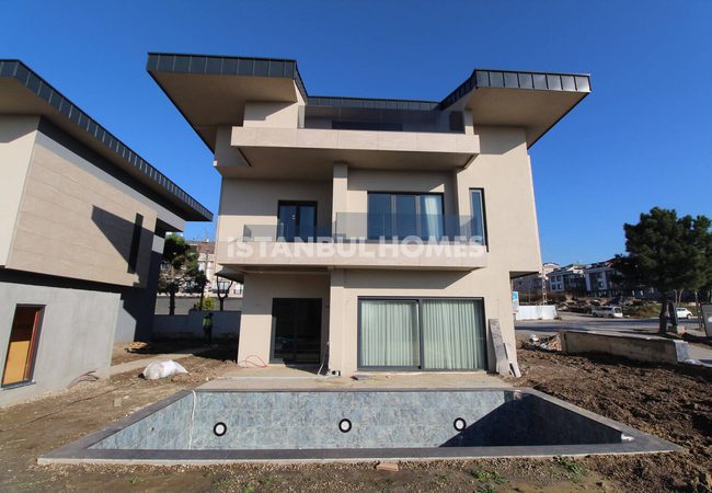 Spacieuses Maisons Triplex Près De La Mer À Istanbul Beylikduzu 43