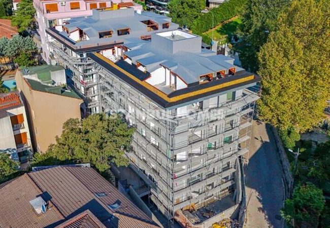 Bosphorus View-flats with Private Gardens in Uskudar Istanbul 18