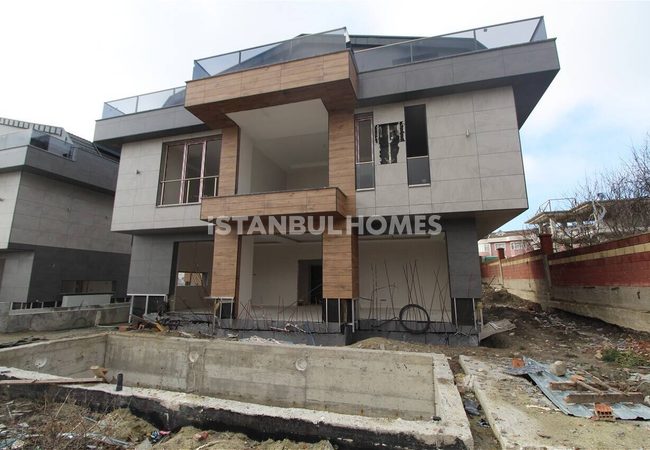 Luxurious Nature-view Houses with Pools in Beylikdüzü İstanbul 21