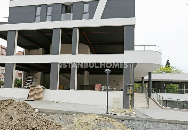 Trendy Real Estate for a Professional Life in Kucukcekmece 11